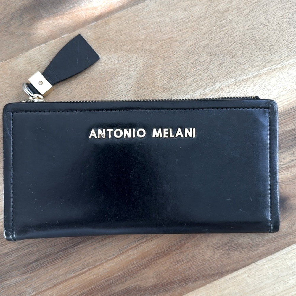 Antonio Melani Black billfold wallet